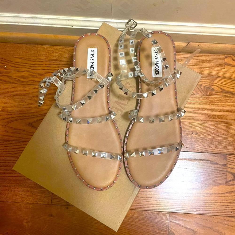 ☀️Steve Madden Sz 9 Women's Studded Sandals - Clear and Tan😎